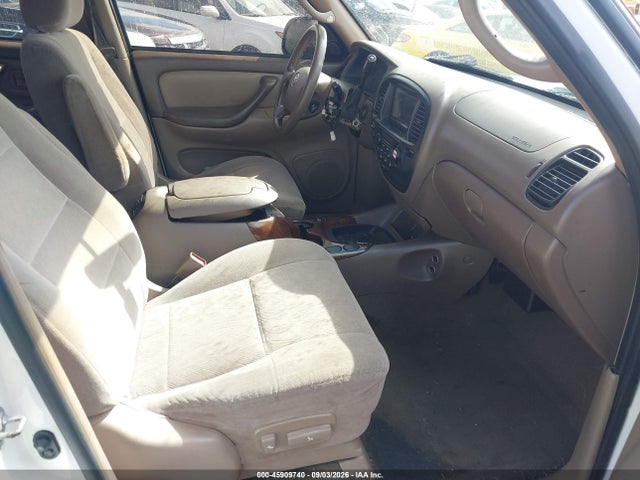 Продажа на аукционе авто 2003 Toyota Sequoia Sr5 V8, vin: 5TDZT34A23S189481, номер лота: 45909740