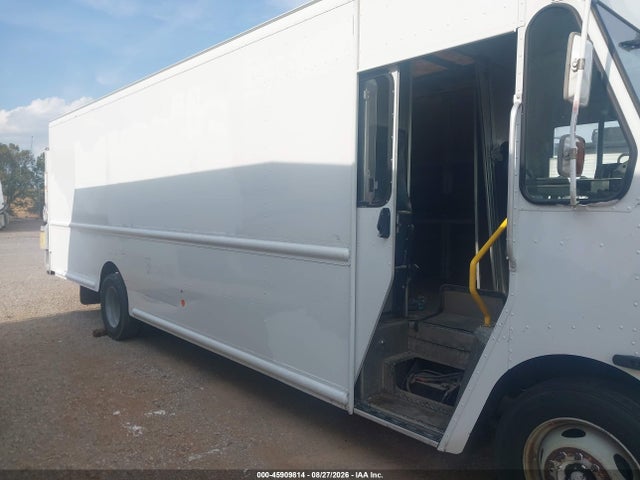 Продажа на аукционе авто 2015 Ford F-59 Commercial Stripped, vin: 1F66F5KY4F0A04699, номер лота: 45909814