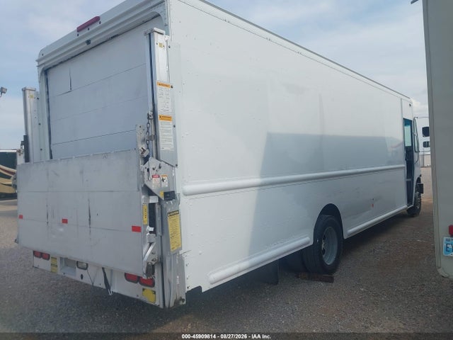 Продажа на аукционе авто 2015 Ford F-59 Commercial Stripped, vin: 1F66F5KY4F0A04699, номер лота: 45909814