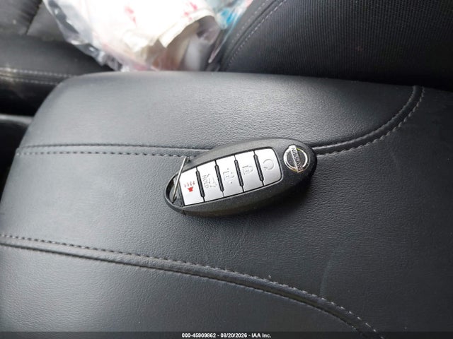 45909862 :رقم المزاد ، KNMAT2MV1HP504234 vin ، 2017 Nissan Rogue Sv مزاد بيع