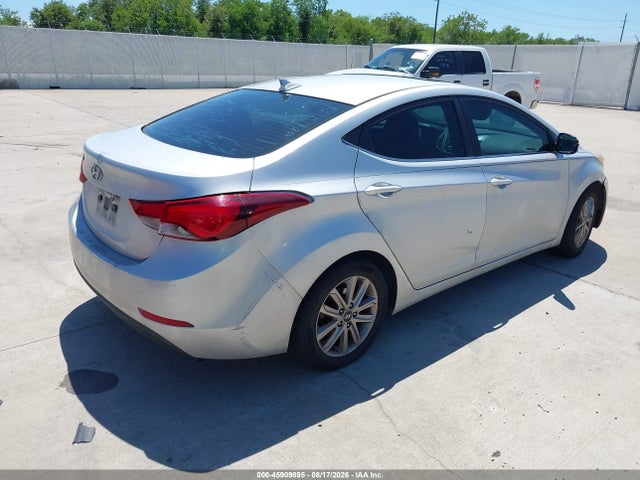 Hyundai ELANTRA SE 2015 5NPDH4AE1FH615261 Image 4