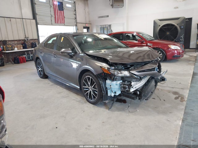 45909902 :رقم المزاد ، 4T1S31AK9NU590524 vin ، 2022 Toyota Camry Se Hybrid مزاد بيع