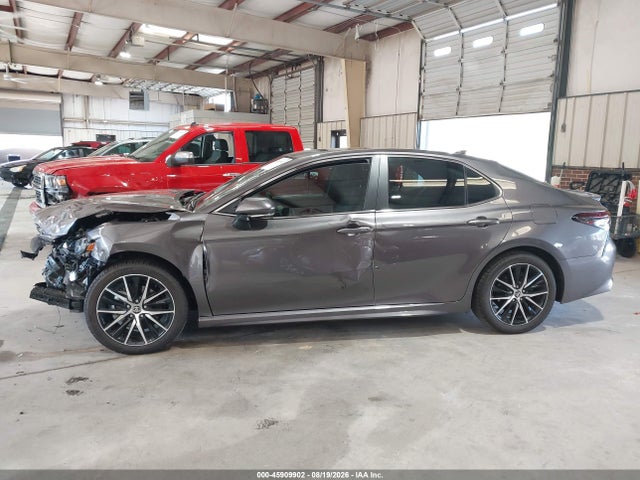 2022 Toyota Camry Se Hybrid მანქანა იყიდება აუქციონზე, vin: 4T1S31AK9NU590524, აუქციონის ნომერი: 45909902