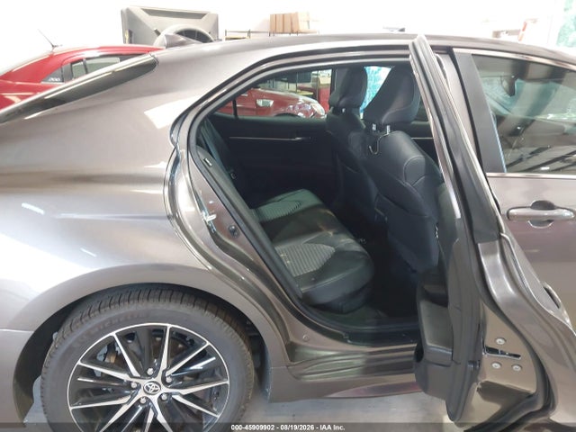 2022 Toyota Camry Se Hybrid მანქანა იყიდება აუქციონზე, vin: 4T1S31AK9NU590524, აუქციონის ნომერი: 45909902