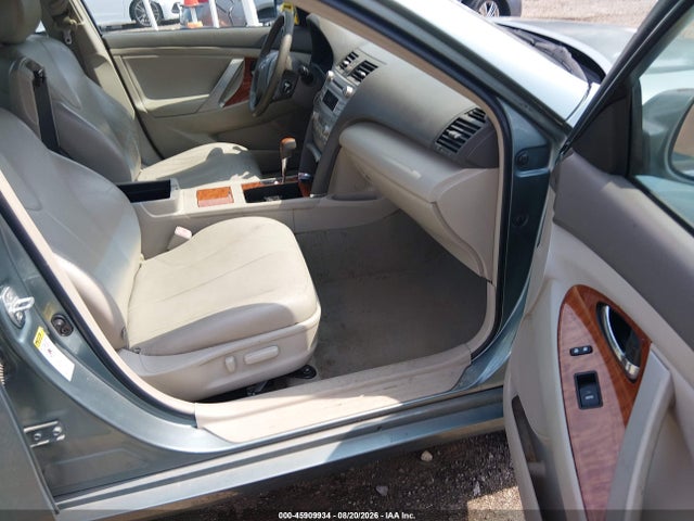 Продажа на аукционе авто 2011 Toyota Camry Xle, vin: 4T1BF3EK6BU677743, номер лота: 45909934