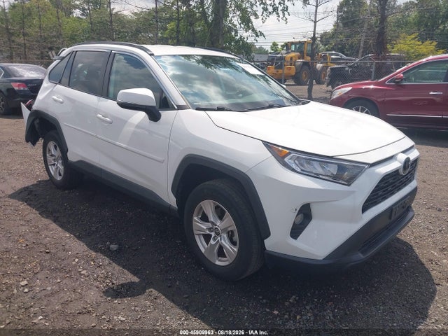 45909963 :رقم المزاد ، 2T3P1RFVXMW243061 vin ، 2021 Toyota Rav4 Xle مزاد بيع