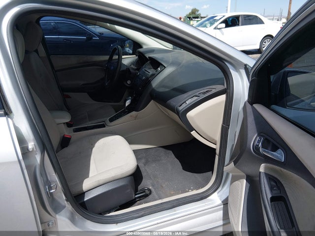 Ford FOCUS SE 2015 1FADP3F22FL221586 Image 5
