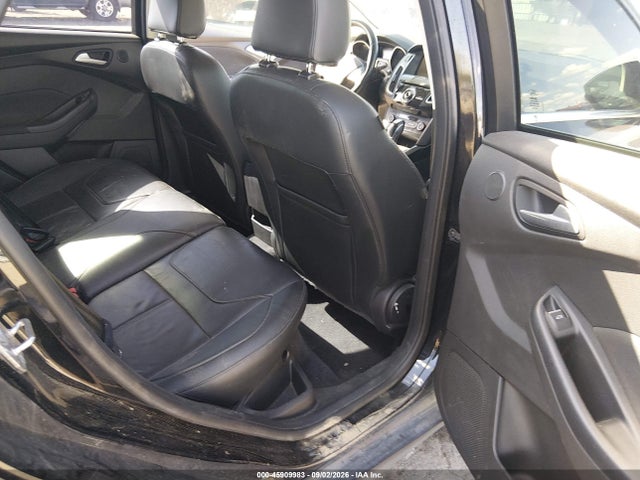Ford Focus Titanium 2016 1FADP3N22GL394964 Image 8