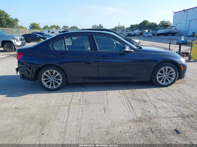 45910010 :رقم المزاد ، WBA8A3C38HA066970 vin ، 2017 Bmw 320i Xdrive مزاد بيع