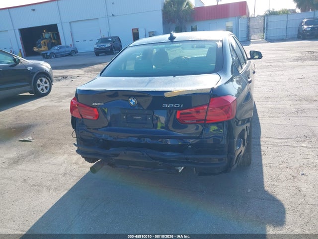 45910010 :رقم المزاد ، WBA8A3C38HA066970 vin ، 2017 Bmw 320i Xdrive مزاد بيع