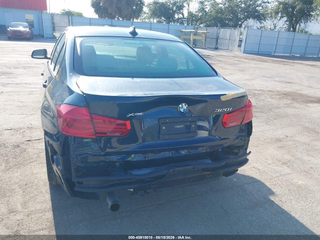 45910010 :رقم المزاد ، WBA8A3C38HA066970 vin ، 2017 Bmw 320i Xdrive مزاد بيع