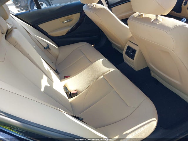 45910010 :رقم المزاد ، WBA8A3C38HA066970 vin ، 2017 Bmw 320i Xdrive مزاد بيع