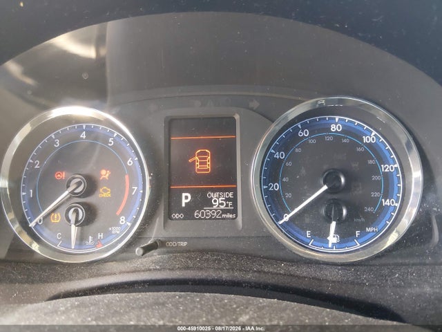 5YFBURHE1HP669428 Toyota COROLLA LE