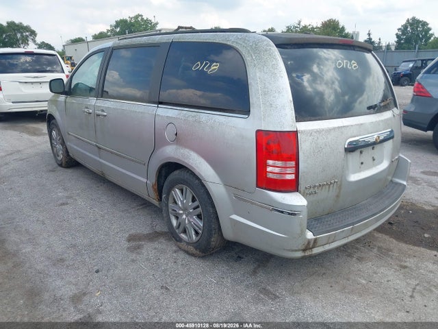 45910128 :رقم المزاد ، 2A4RR5DX1AR290493 vin ، 2010 Chrysler Town & Country Touring مزاد بيع