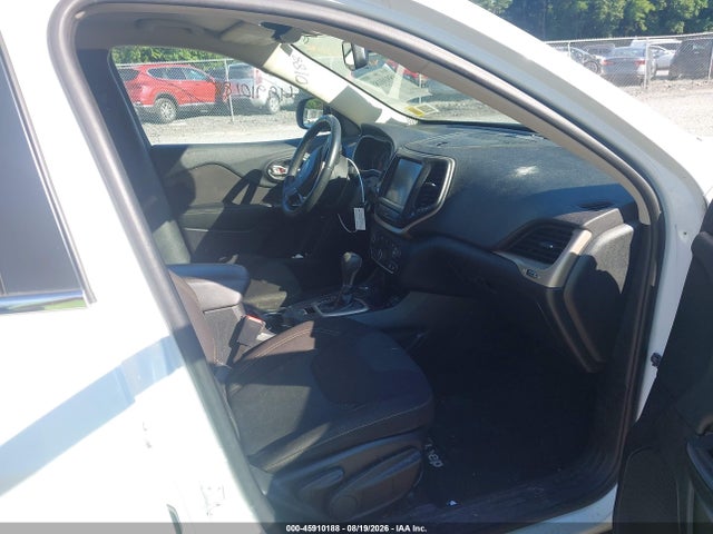 Продаж на аукціоні авто 2016 Jeep Cherokee Latitude, vin: 1C4PJMCB4GW144948, номер лоту: 45910188