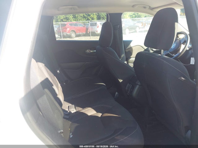 Продаж на аукціоні авто 2016 Jeep Cherokee Latitude, vin: 1C4PJMCB4GW144948, номер лоту: 45910188