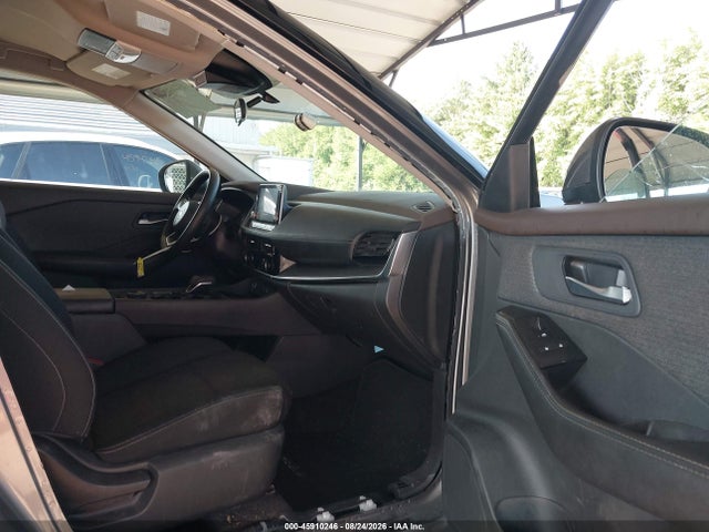 45910246 :رقم المزاد ، 5N1AT3BB7MC680152 vin ، 2021 Nissan Rogue Sv Intelligent Awd مزاد بيع