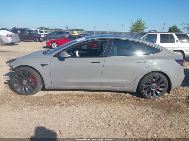 Tesla Model 3 Performance Dual Motor All-wheel Drive 2022 5YJ3E1EC9NF273826 Image 14