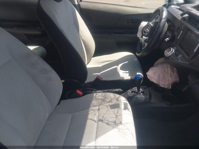 Toyota Prius C One 2016 JTDKDTB33G1117873 Image 5