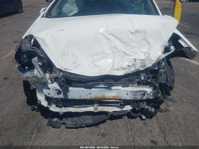 Toyota Prius C One 2016 JTDKDTB33G1117873 Image 6