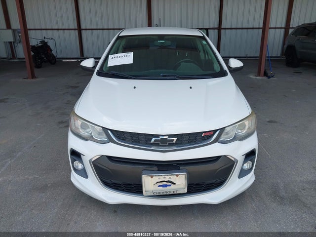 45910327 :رقم المزاد ، 1G1JD6SH9J4107050 vin ، 2018 Chevrolet Sonic Lt Auto مزاد بيع