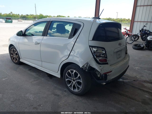 45910327 :رقم المزاد ، 1G1JD6SH9J4107050 vin ، 2018 Chevrolet Sonic Lt Auto مزاد بيع