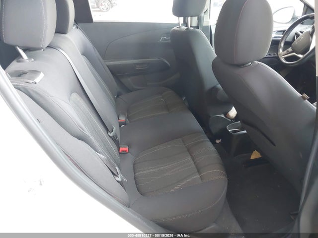 45910327 :رقم المزاد ، 1G1JD6SH9J4107050 vin ، 2018 Chevrolet Sonic Lt Auto مزاد بيع