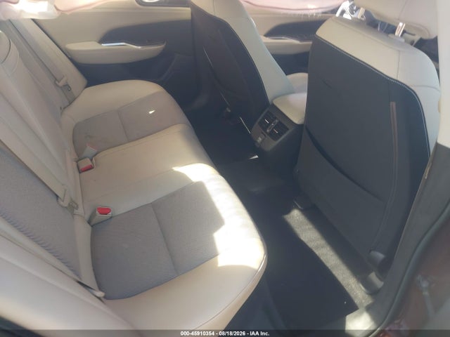 JHMZC5F19JC004641 Honda CLARITY PLUG-IN HYBRID