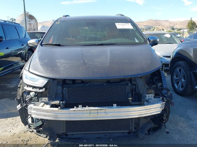 Chrysler Pacifica Hybrid Pinnacle 2022 2C4RC1N78NR223474 Image 13