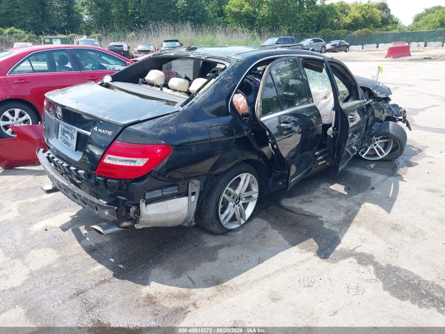 Продажа на аукционе авто 2013 Mercedes-benz C 300 Sport 4matic, vin: WDDGF8AB0DR246808, номер лота: 45910372