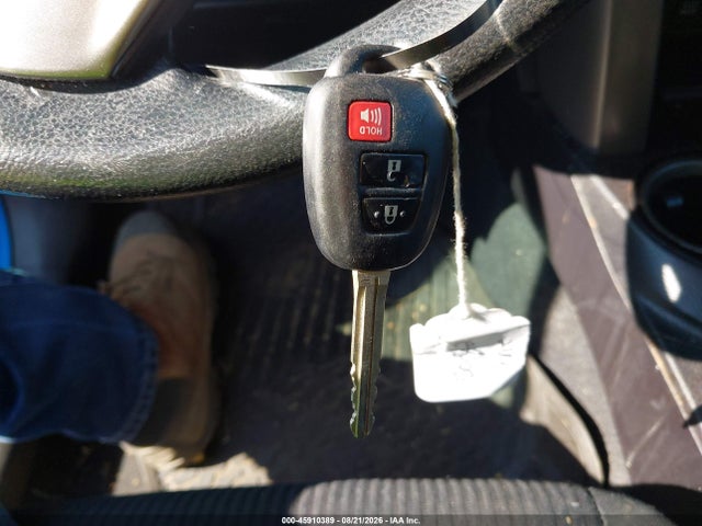 45910389 :رقم المزاد ، 2T3ZFREV5JW451551 vin ، 2018 Toyota Rav4 Le مزاد بيع