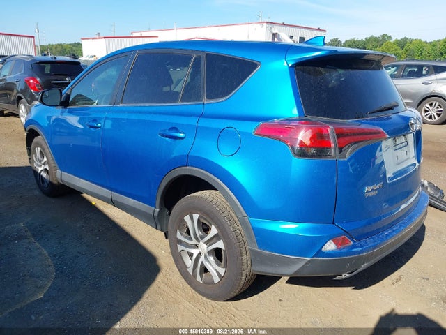 45910389 :رقم المزاد ، 2T3ZFREV5JW451551 vin ، 2018 Toyota Rav4 Le مزاد بيع
