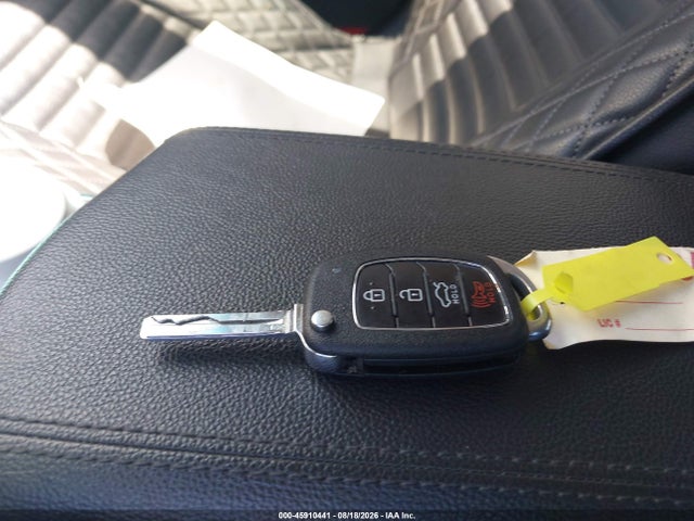 5NPE24AF4JH675977 Hyundai SONATA SE