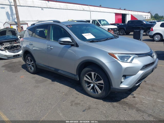 Auction sale of the 2016 Toyota Rav4 Xle, vin: 2T3RFREV4GW422213, lot number: 45910528