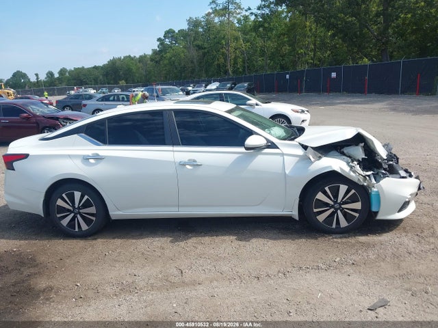 45910532 :رقم المزاد ، 1N4BL4DV6NN307170 vin ، 2022 Nissan Altima Sv Fwd مزاد بيع