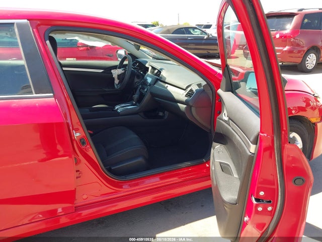 2HGFC2F57JH597680 Honda Civic Lx