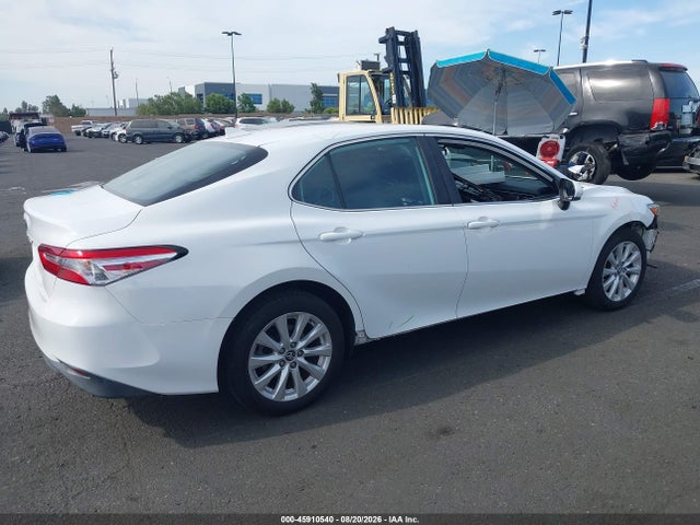 4T1B11HK8KU733437 Toyota CAMRY LE