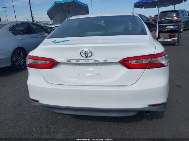 4T1B11HK8KU733437 Toyota CAMRY LE