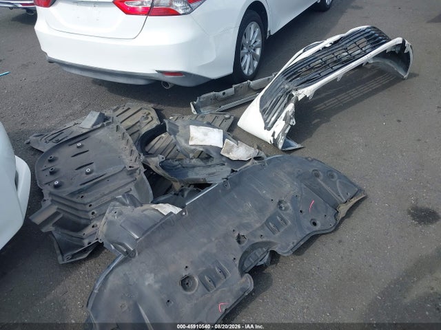 4T1B11HK8KU733437 Toyota CAMRY LE