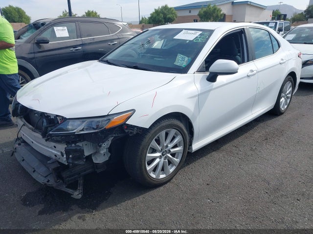 4T1B11HK8KU733437 Toyota CAMRY LE