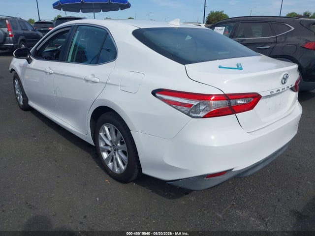 4T1B11HK8KU733437 Toyota CAMRY LE