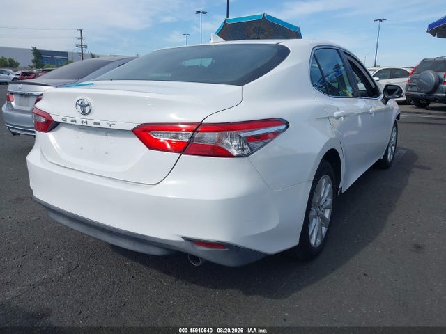 4T1B11HK8KU733437 Toyota CAMRY LE