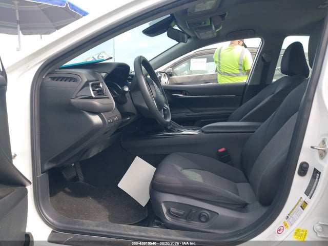4T1B11HK8KU733437 Toyota CAMRY LE