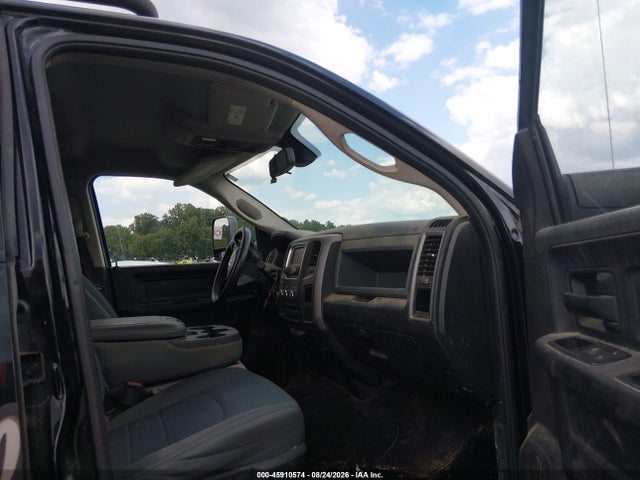 2015 Ram 3500 Tradesman მანქანა იყიდება აუქციონზე, vin: 3C63RRGL4FG550689, აუქციონის ნომერი: 45910574