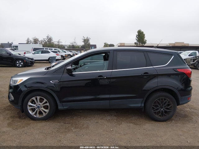 Ford ESCAPE SE 2019 1FMCU0GD2KUC54925 Image 14