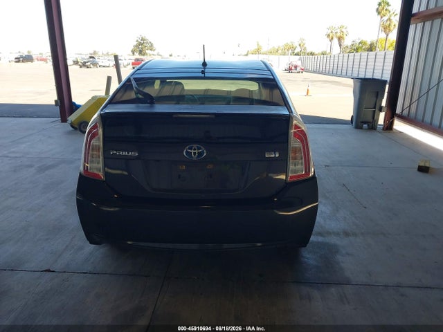 Toyota Prius Two 2015 JTDKN3DUXF1999139 Image 16