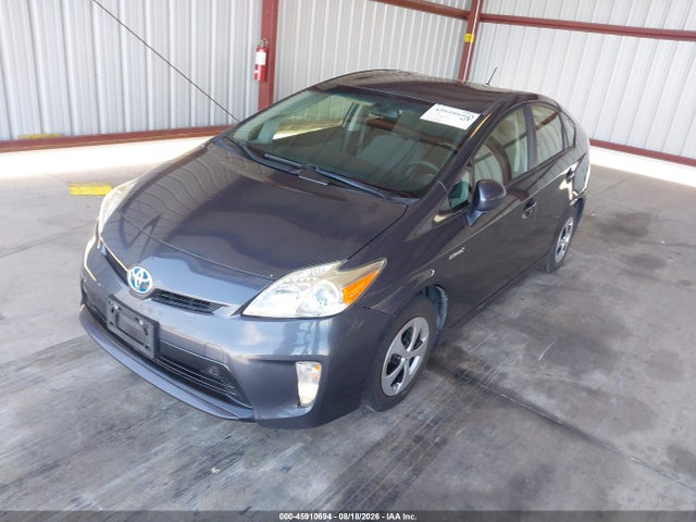 Toyota Prius Two 2015 JTDKN3DUXF1999139 Image 2