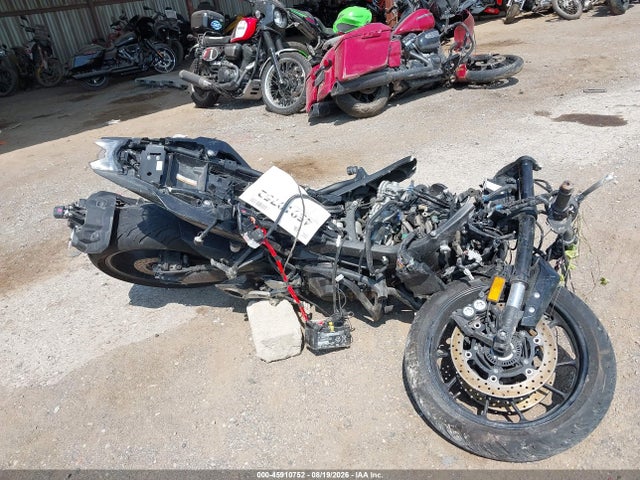 Yamaha MT09 2018 JYARN53E2JA002708 Image 12