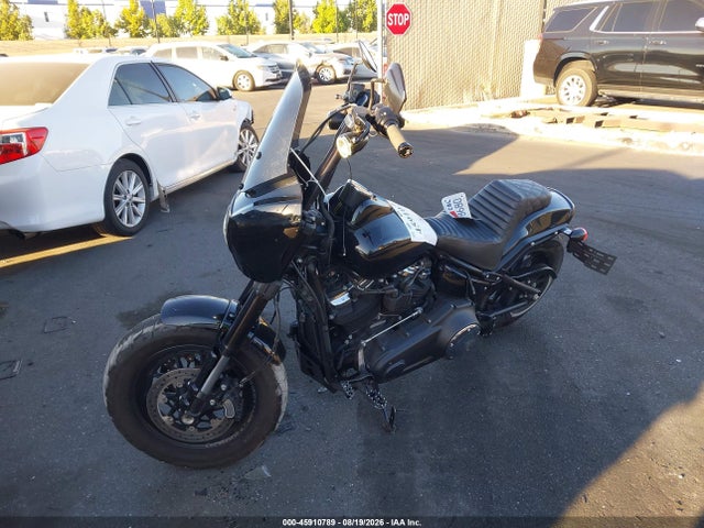 Harley-Davidson Fxfbs Fat Bob 114 2018 1HD1YLK35JC083638 Image 2