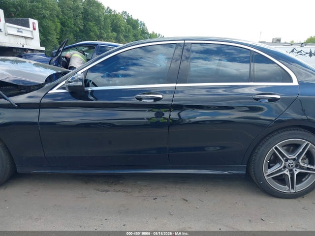 45910805 :رقم المزاد ، W1KWF8EB8MR614027 vin ، 2021 Mercedes-benz C 300 4matic مزاد بيع